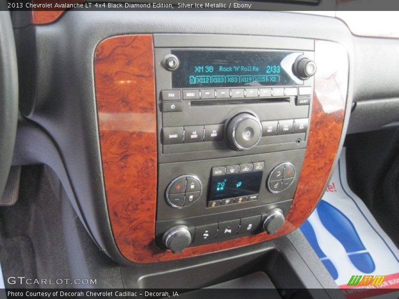 Silver Ice Metallic / Ebony 2013 Chevrolet Avalanche LT 4x4 Black Diamond Edition