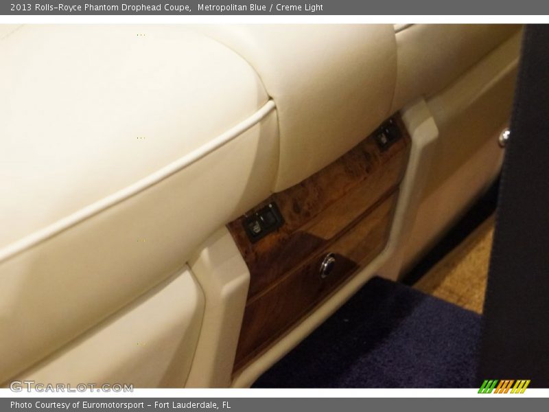 Metropolitan Blue / Creme Light 2013 Rolls-Royce Phantom Drophead Coupe