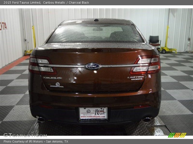 Caribou Metallic / Charcoal Black 2015 Ford Taurus Limited