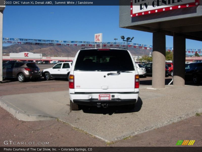 Summit White / Sandstone 2003 GMC Yukon XL Denali AWD