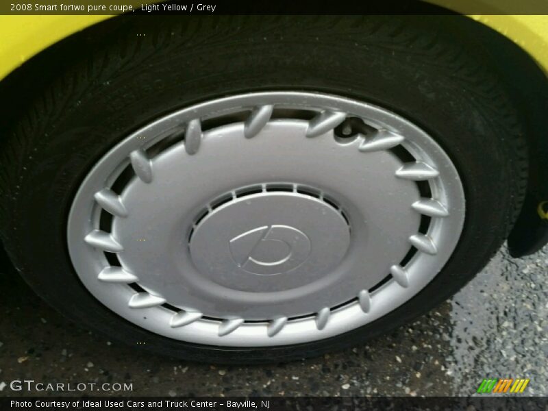 Light Yellow / Grey 2008 Smart fortwo pure coupe