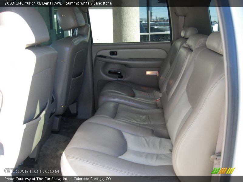 Summit White / Sandstone 2003 GMC Yukon XL Denali AWD