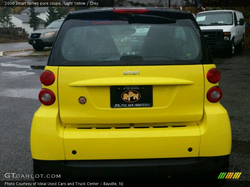 Light Yellow / Grey 2008 Smart fortwo pure coupe