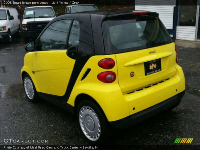 Light Yellow / Grey 2008 Smart fortwo pure coupe