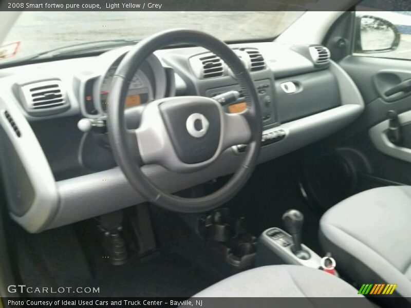 Light Yellow / Grey 2008 Smart fortwo pure coupe