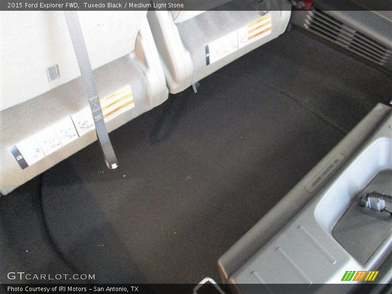 Tuxedo Black / Medium Light Stone 2015 Ford Explorer FWD