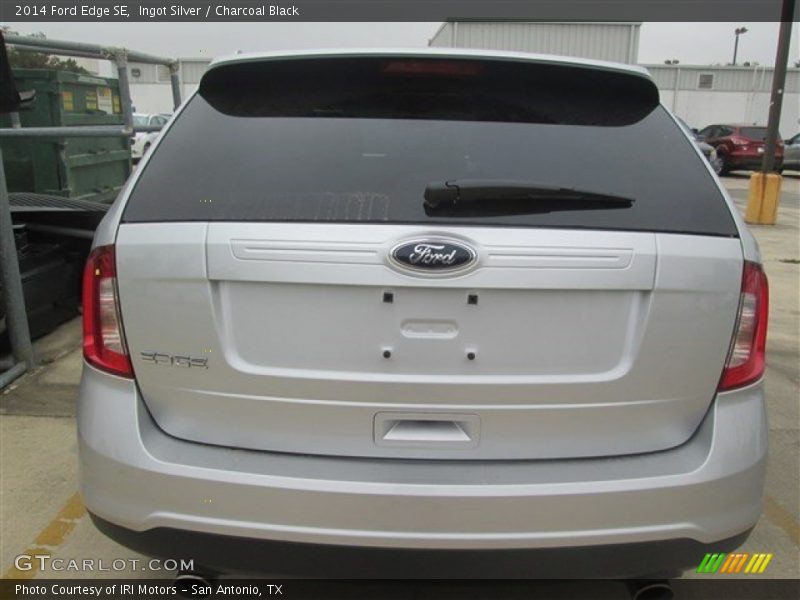 Ingot Silver / Charcoal Black 2014 Ford Edge SE