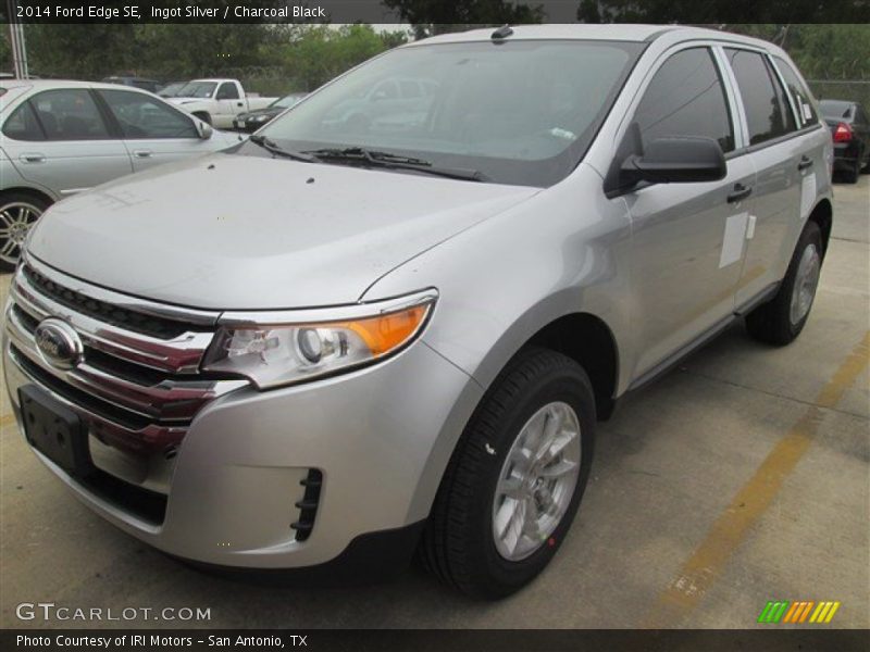 Ingot Silver / Charcoal Black 2014 Ford Edge SE