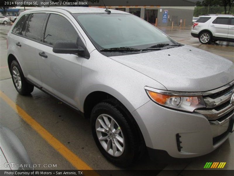 Ingot Silver / Charcoal Black 2014 Ford Edge SE
