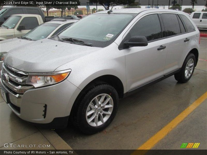 Ingot Silver / Charcoal Black 2014 Ford Edge SE