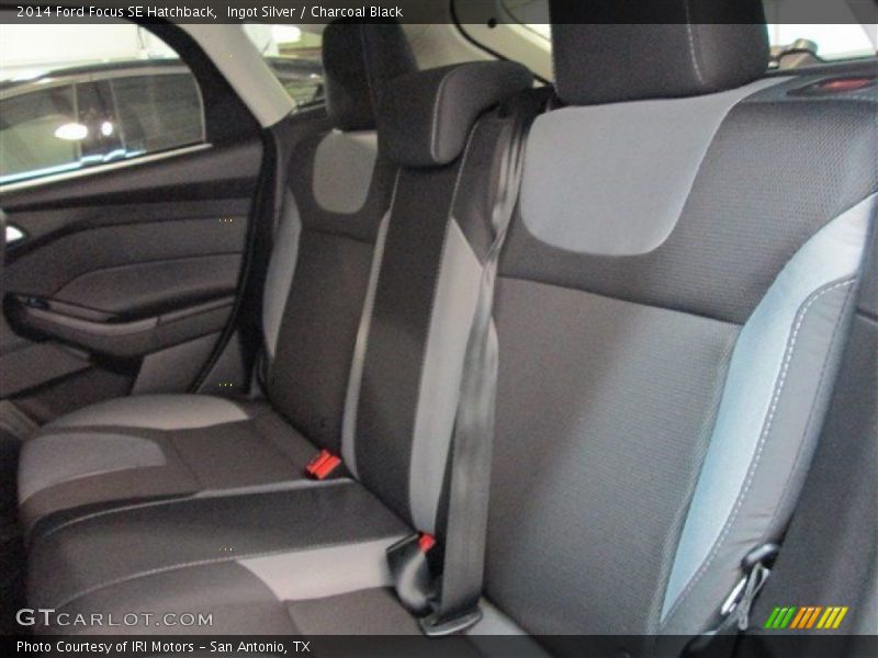 Ingot Silver / Charcoal Black 2014 Ford Focus SE Hatchback
