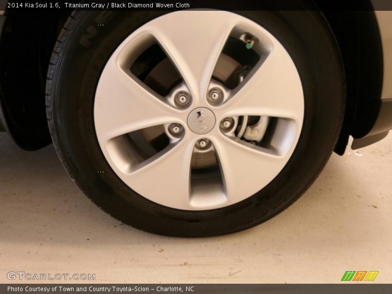 Titanium Gray / Black Diamond Woven Cloth 2014 Kia Soul 1.6