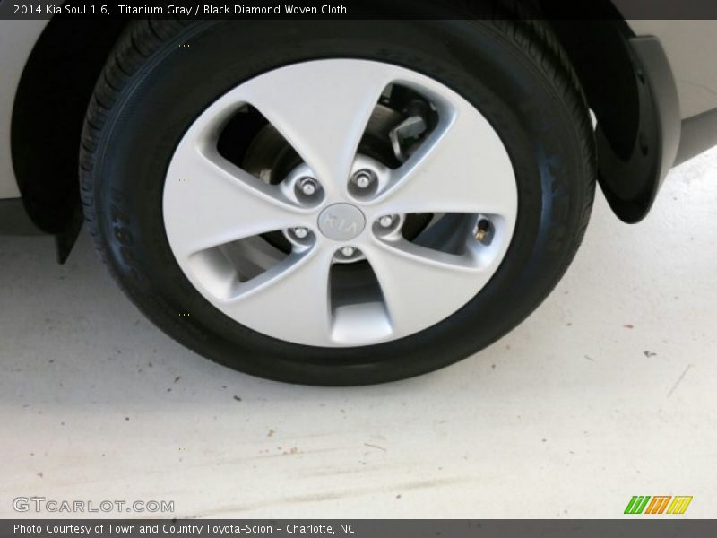 Titanium Gray / Black Diamond Woven Cloth 2014 Kia Soul 1.6