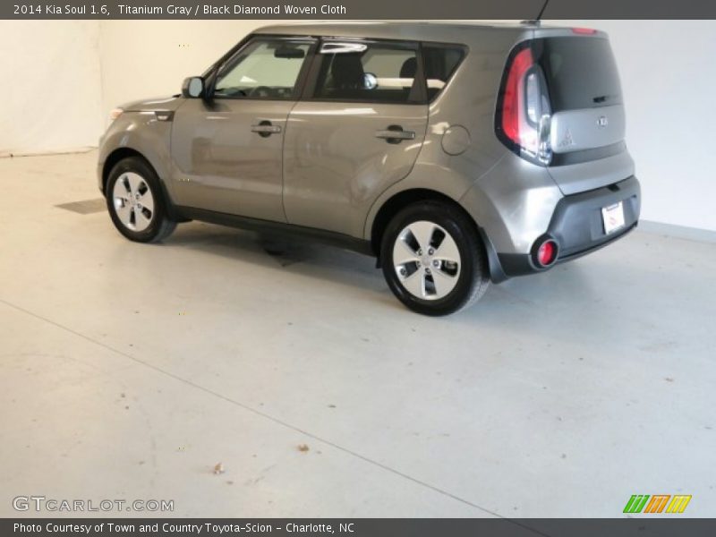 Titanium Gray / Black Diamond Woven Cloth 2014 Kia Soul 1.6