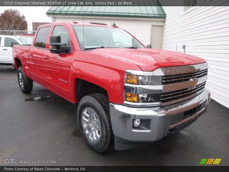 Front 3/4 View of 2015 Silverado 3500HD LT Crew Cab 4x4