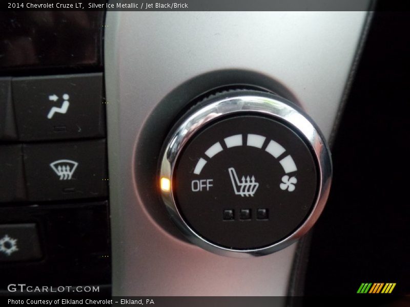 Silver Ice Metallic / Jet Black/Brick 2014 Chevrolet Cruze LT