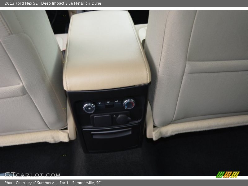 Deep Impact Blue Metallic / Dune 2013 Ford Flex SE