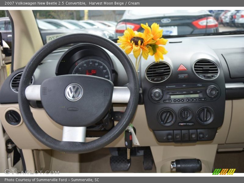 Harvest Moon Beige / Cream 2007 Volkswagen New Beetle 2.5 Convertible