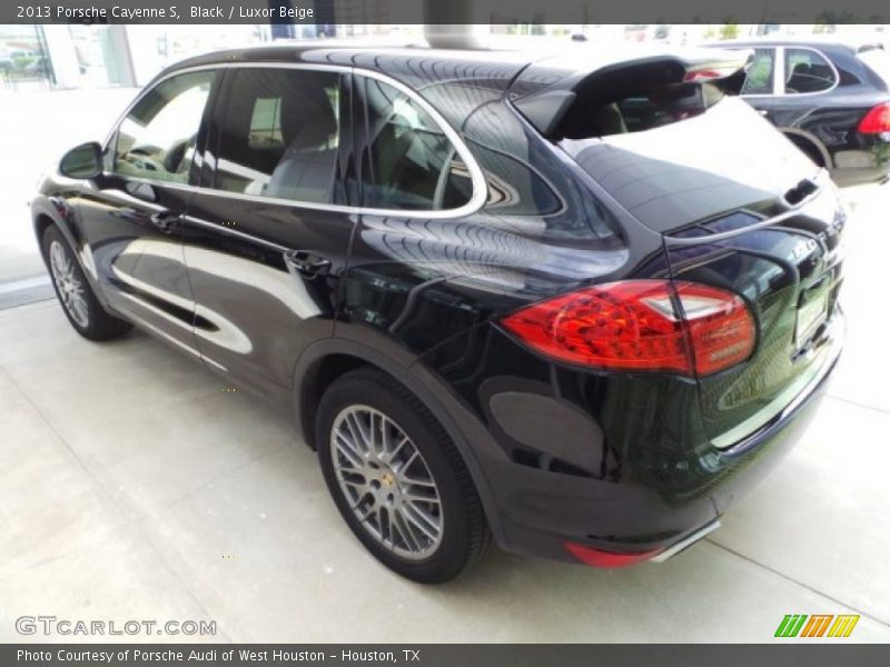 Black / Luxor Beige 2013 Porsche Cayenne S