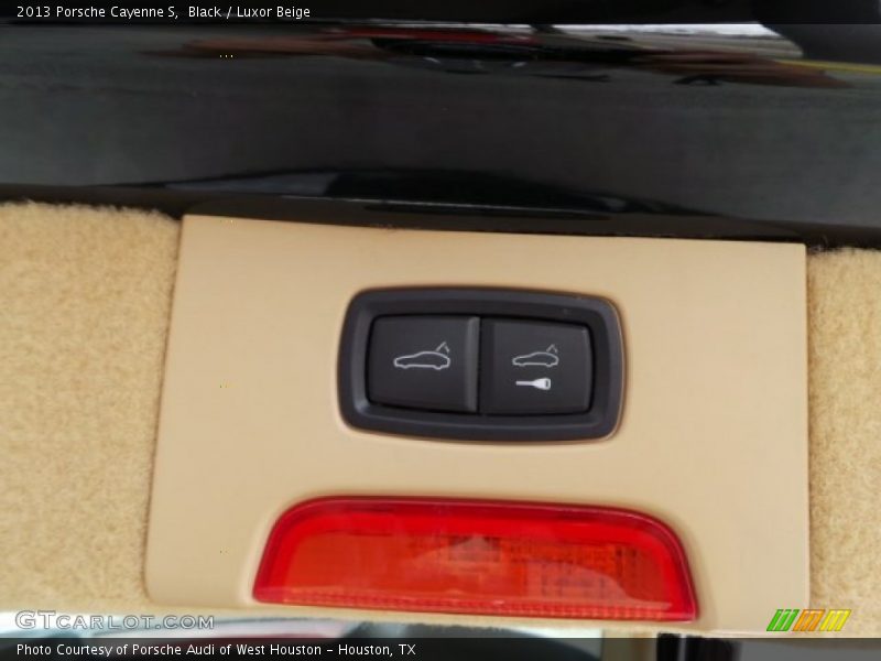 Black / Luxor Beige 2013 Porsche Cayenne S