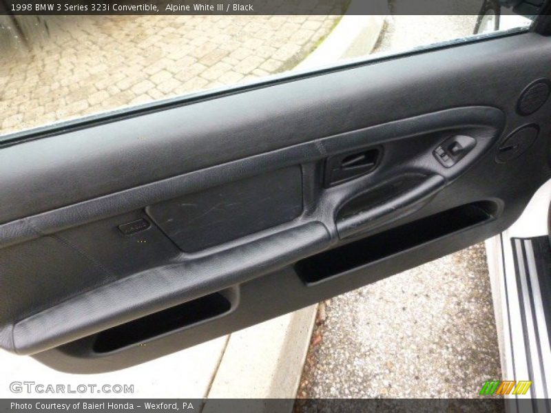 Alpine White III / Black 1998 BMW 3 Series 323i Convertible