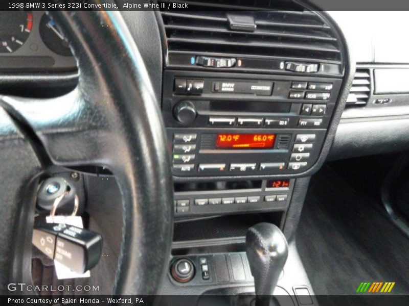 Alpine White III / Black 1998 BMW 3 Series 323i Convertible