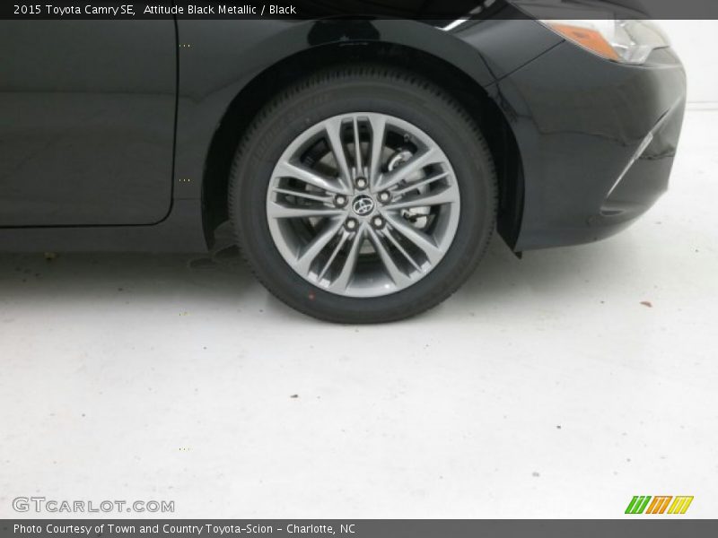Attitude Black Metallic / Black 2015 Toyota Camry SE