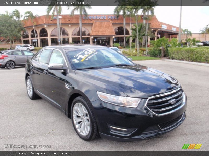 Tuxedo Black / Charcoal Black 2014 Ford Taurus Limited