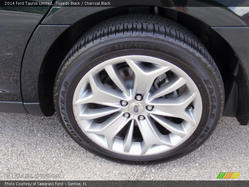 Tuxedo Black / Charcoal Black 2014 Ford Taurus Limited