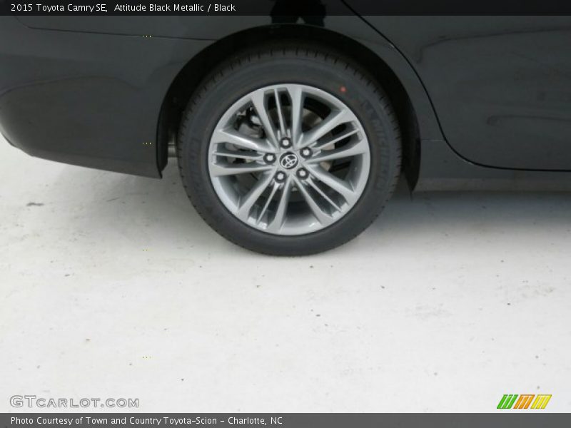 Attitude Black Metallic / Black 2015 Toyota Camry SE
