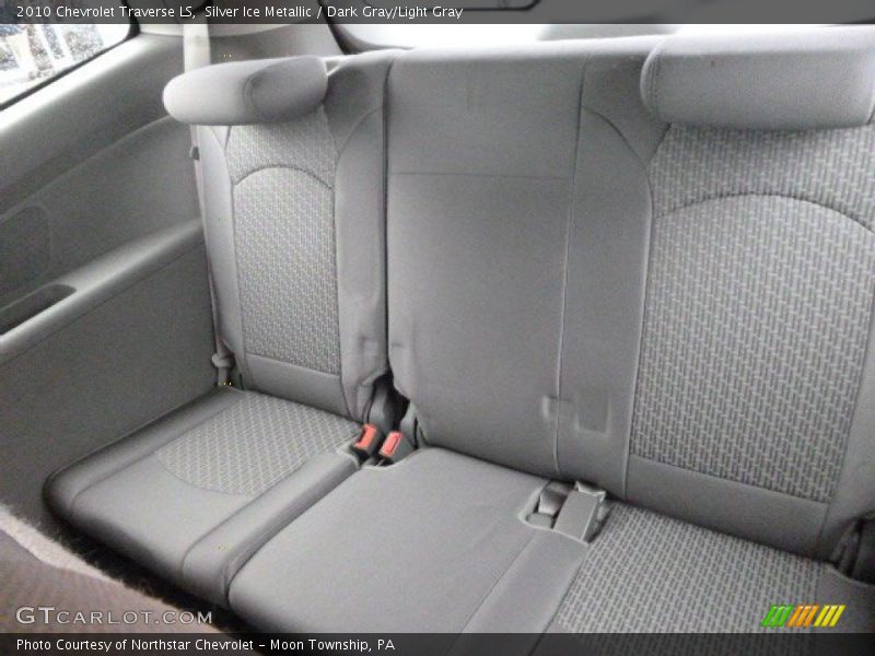 Silver Ice Metallic / Dark Gray/Light Gray 2010 Chevrolet Traverse LS