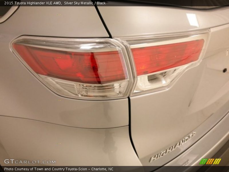 Silver Sky Metallic / Black 2015 Toyota Highlander XLE AWD