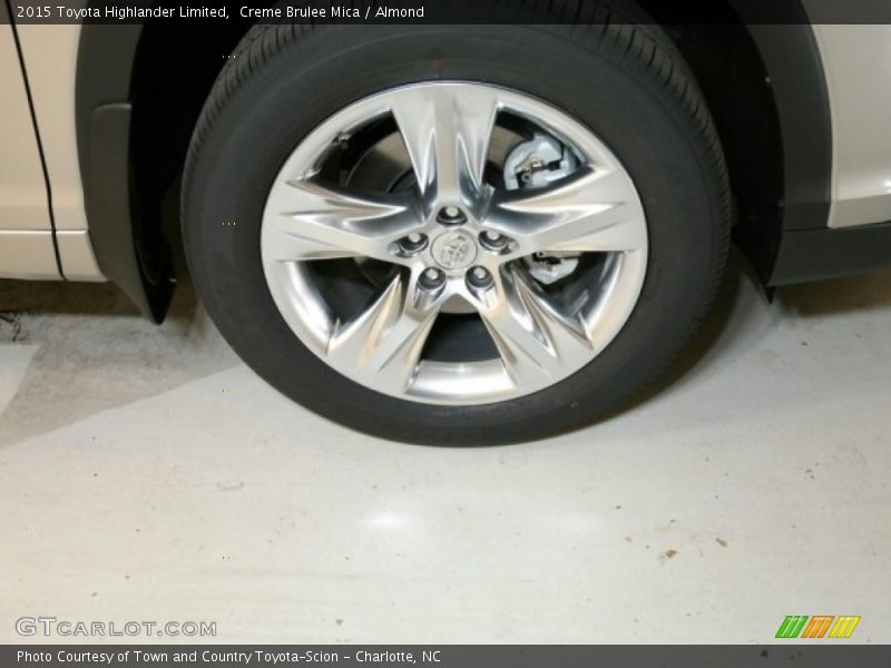 Creme Brulee Mica / Almond 2015 Toyota Highlander Limited