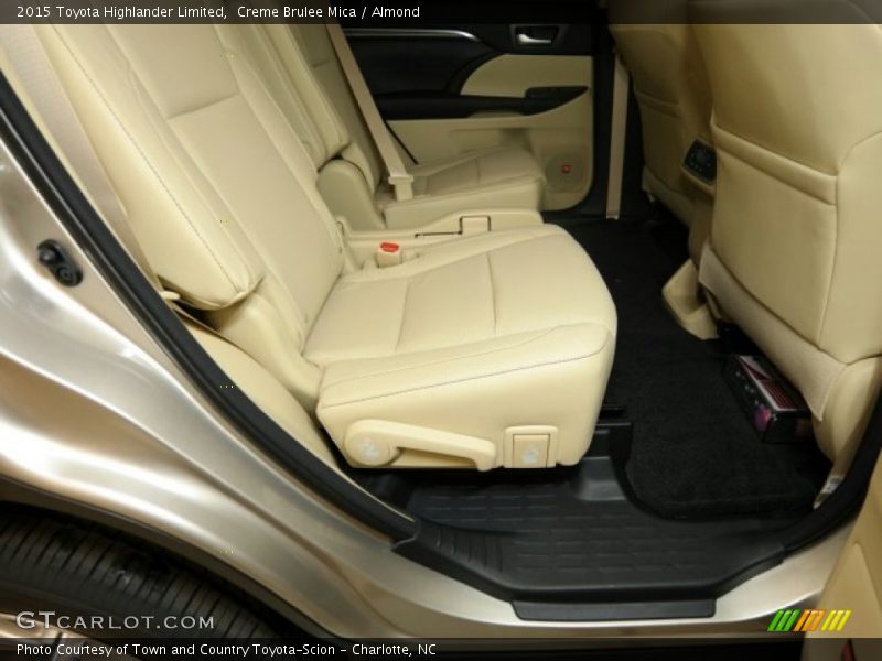 Creme Brulee Mica / Almond 2015 Toyota Highlander Limited