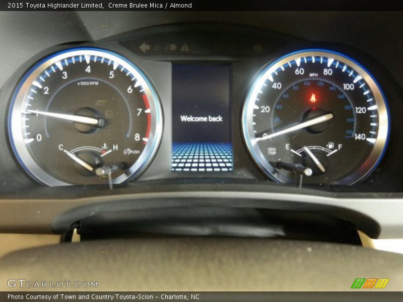 Creme Brulee Mica / Almond 2015 Toyota Highlander Limited