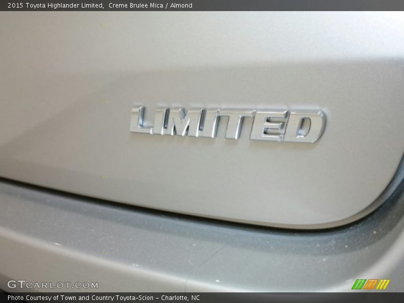 Creme Brulee Mica / Almond 2015 Toyota Highlander Limited