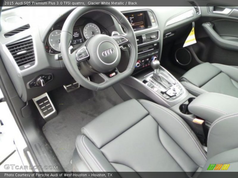 Black Interior - 2015 SQ5 Premium Plus 3.0 TFSI quattro 