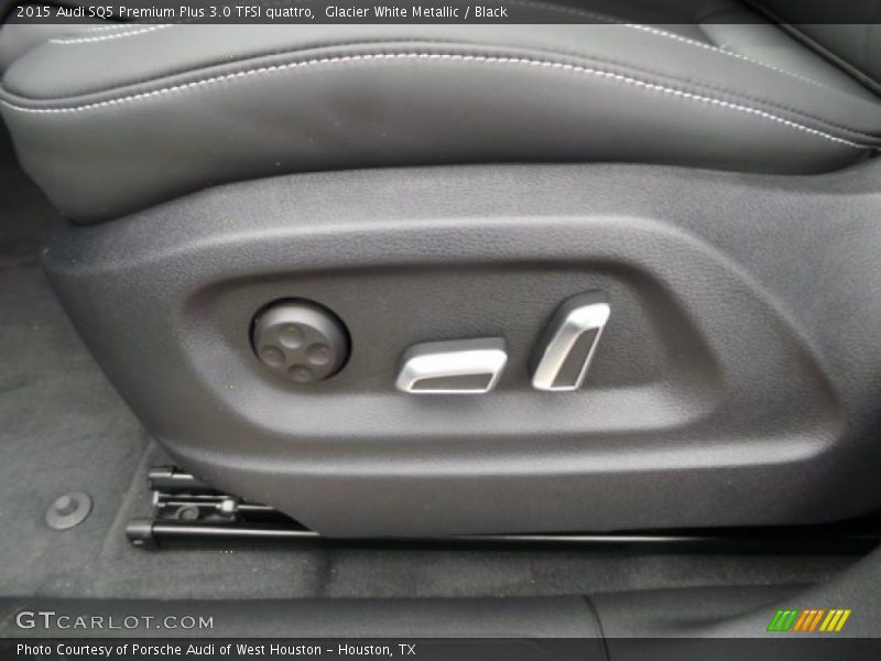 Controls of 2015 SQ5 Premium Plus 3.0 TFSI quattro