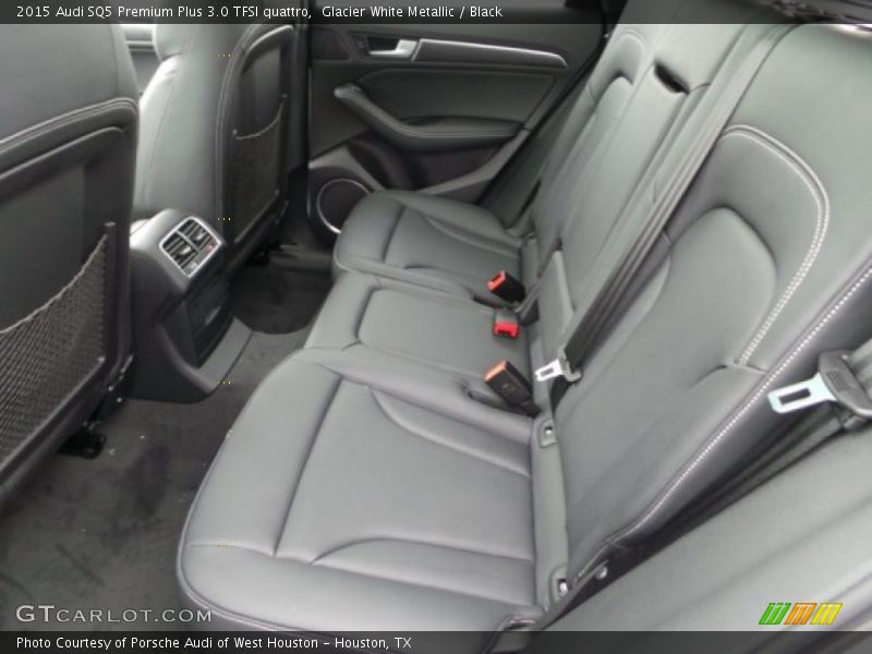 Rear Seat of 2015 SQ5 Premium Plus 3.0 TFSI quattro