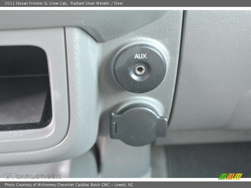 Radiant Silver Metallic / Steel 2011 Nissan Frontier SL Crew Cab