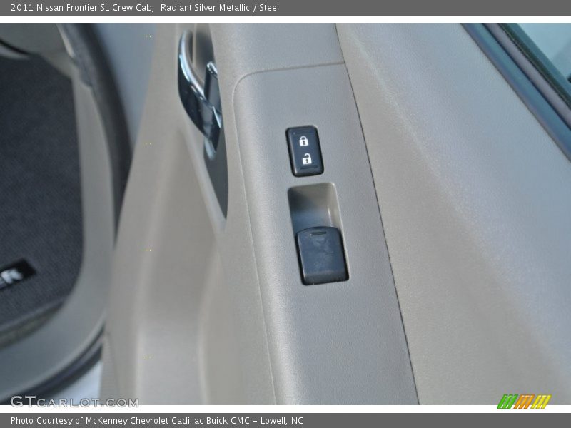 Radiant Silver Metallic / Steel 2011 Nissan Frontier SL Crew Cab