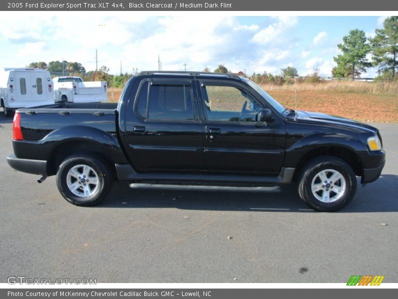 Black Clearcoat / Medium Dark Flint 2005 Ford Explorer Sport Trac XLT 4x4