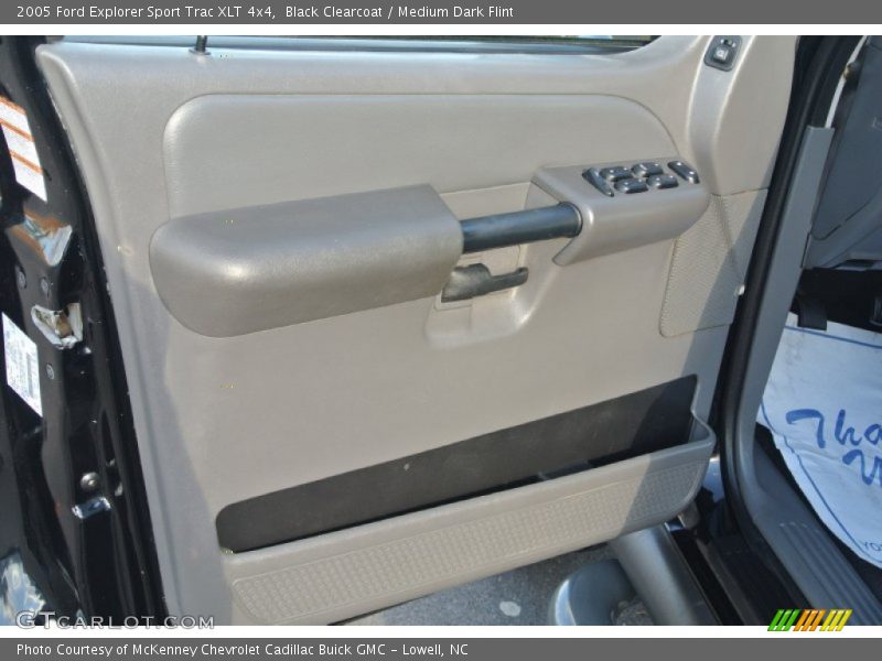 Black Clearcoat / Medium Dark Flint 2005 Ford Explorer Sport Trac XLT 4x4