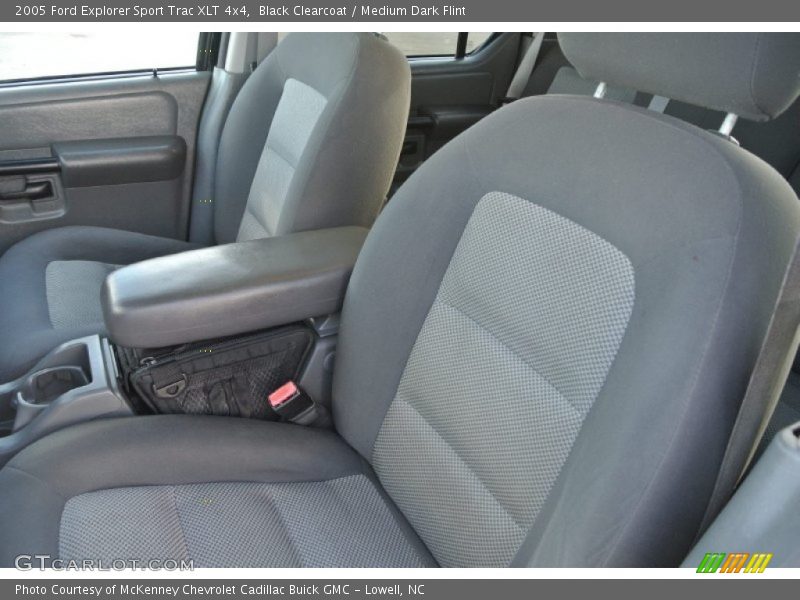 Black Clearcoat / Medium Dark Flint 2005 Ford Explorer Sport Trac XLT 4x4