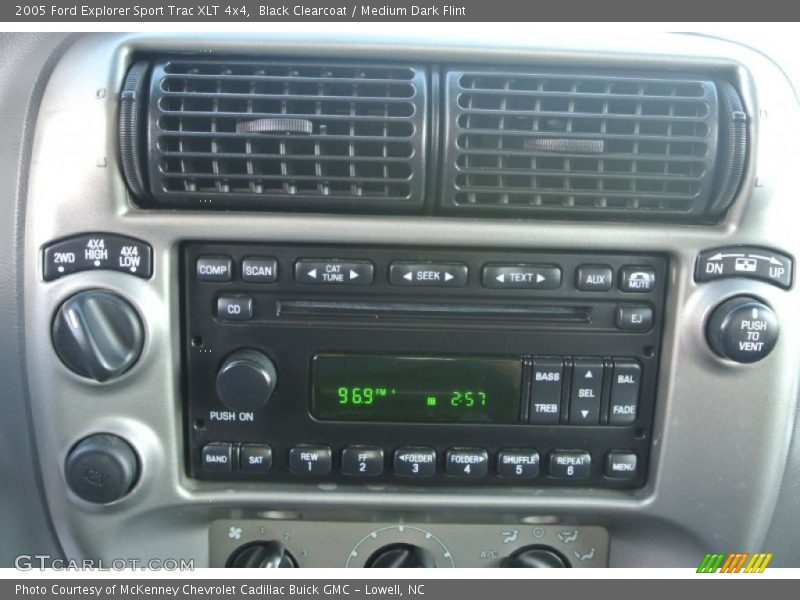 Black Clearcoat / Medium Dark Flint 2005 Ford Explorer Sport Trac XLT 4x4