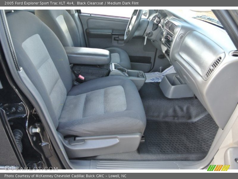 Black Clearcoat / Medium Dark Flint 2005 Ford Explorer Sport Trac XLT 4x4