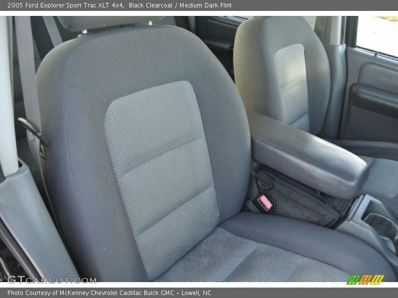 Black Clearcoat / Medium Dark Flint 2005 Ford Explorer Sport Trac XLT 4x4