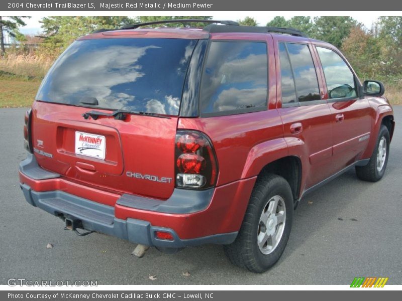Majestic Red Metallic / Medium Pewter 2004 Chevrolet TrailBlazer LS