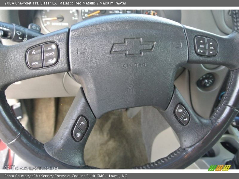 Majestic Red Metallic / Medium Pewter 2004 Chevrolet TrailBlazer LS