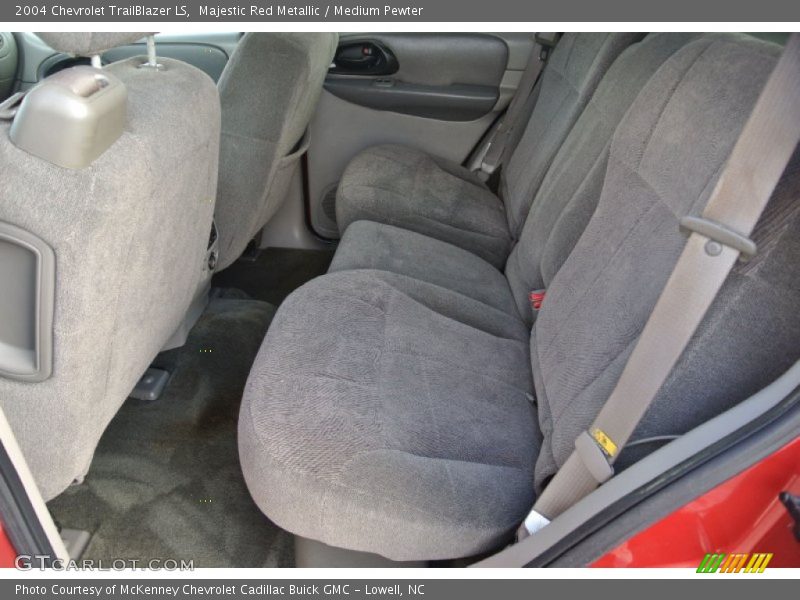 Majestic Red Metallic / Medium Pewter 2004 Chevrolet TrailBlazer LS